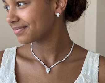 Dainty Silver Bridal Jewelry Set, Party Guest, Bridesmaid Necklace & Earring Set, MOG MOB Wedding Necklace, Datenight Jewelry Gift for Her