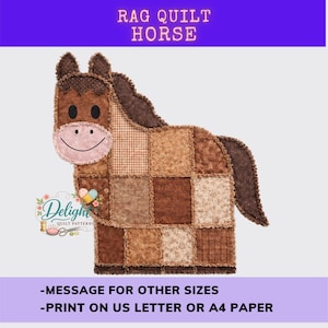 Puede incluir: Un edredón de retazos de caballo en tonos marrón, beige y crema. El caballo tiene una cara sonriente y un cuerpo de retazos. El texto "RAG QUILT HORSE" está en la parte superior. El texto "-MESSAGE FOR OTHER SIZES" y "-PRINT ON US LETTER OR A4 PAPER" está en la parte inferior.