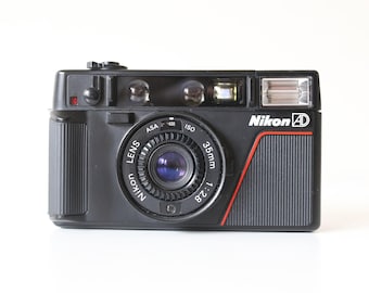 Nikon L35AF iso 400 35mm film camera with databack - film tested and fully working Compact, Point and Shoot Gift idea