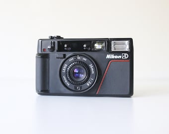 Nikon L35AF iso 1000 35mm film camera with databack - film tested and fully working Compact, Point and Shoot Gift idea, wedding