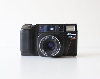 Nikon TWAF, similar a la Nikon L35AF, cámara de película de 35 mm: película probada y totalmente funcional. Compacta, apuntar y disparar. Idea de regalo, boda.