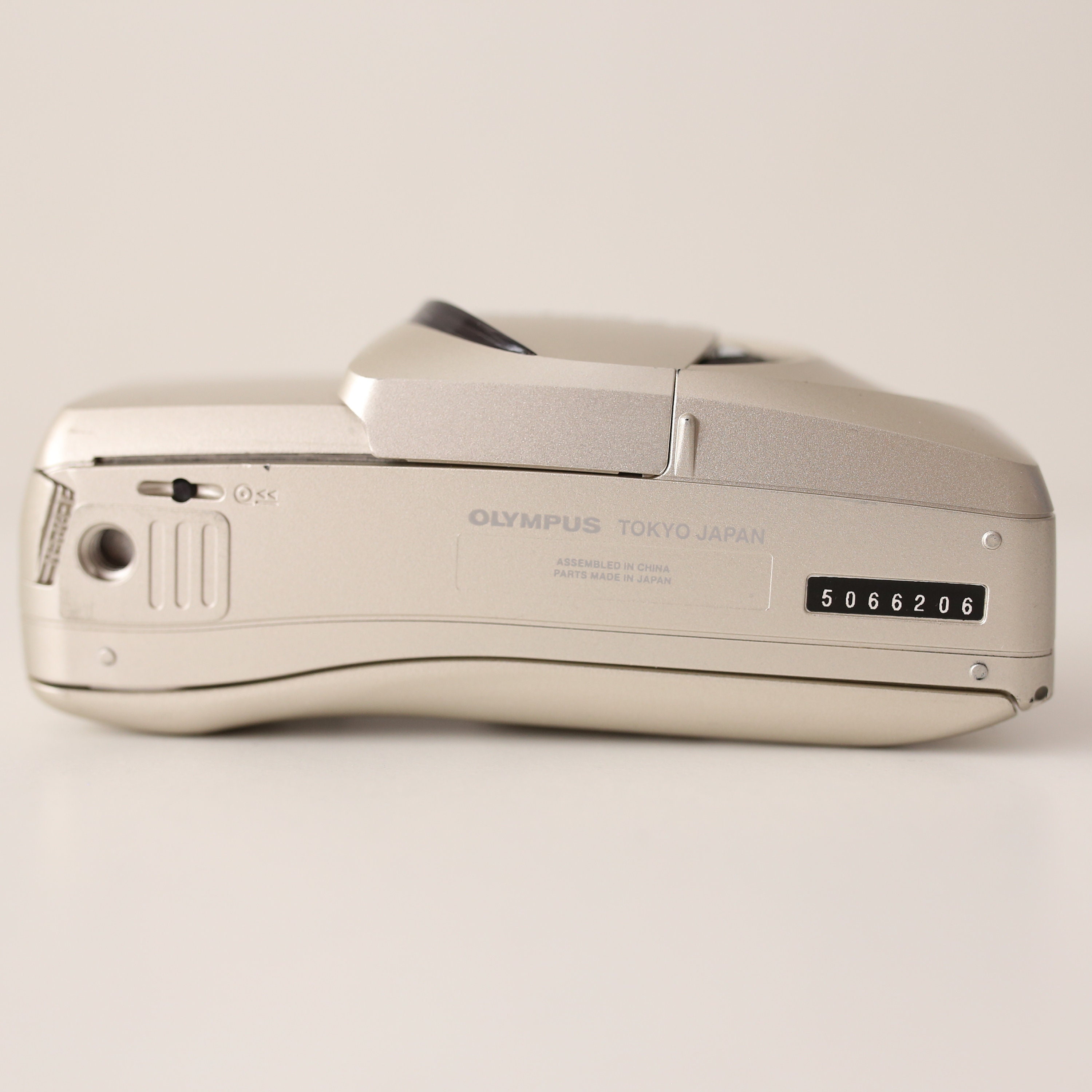 Olympus µ[mju:] Stylus Zoom 130 Gold Film Camera With 38