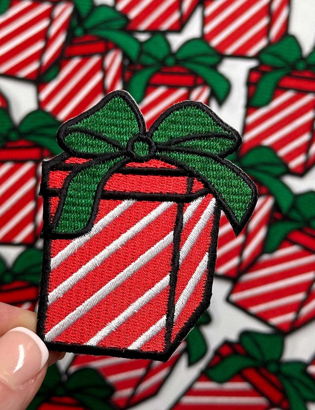 Christmas Present Patch: Embroidered Iron-on Applique (7cm X 5.8cm) - Etsy