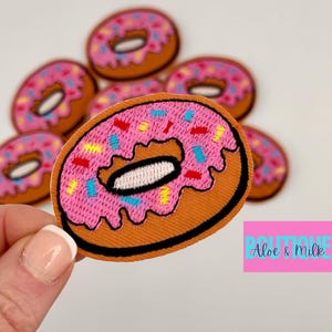 Embroidered Pink Donut Patch: Iron-On Applique (6cm x 4.6cm)