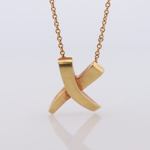 Vintage Tiffany and Co. Necklace. 18k Gold T&Co X Crossover Pendant and Necklace. Paloma Picasso