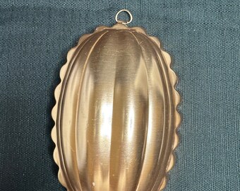 Vintage Kupferform oder Wandbehang mit gestempelten 2 1/2 Tassen