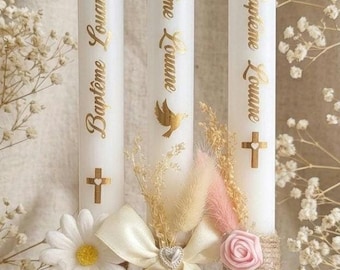 Versierde doopkaars – Gedroogde bloemen, jute en goudkleurig vinyl – Handgemaakt aandenken