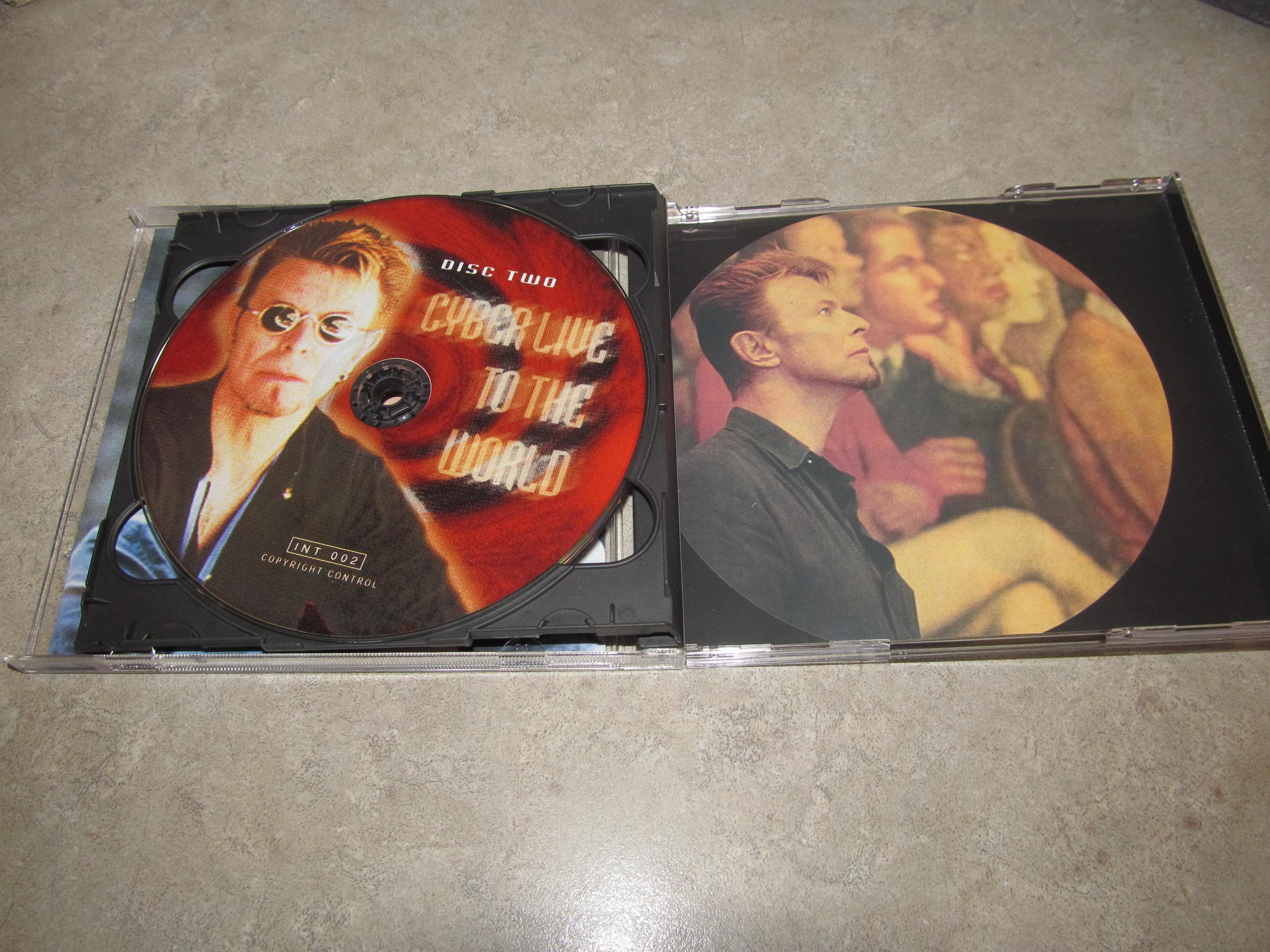 David Bowie - Very Rare 2 CD Set - Cyber Live to the World - Boston ...