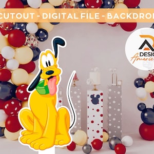 Puede incluir: Un recorte de perro de dibujos animados amarillo con una bufanda verde y una lengua roja que sobresale. El perro está sentado sobre un fondo blanco con un arco de globos en el fondo. El arco de globos está hecho de globos rojos, blancos, negros y amarillos con lunares blancos.