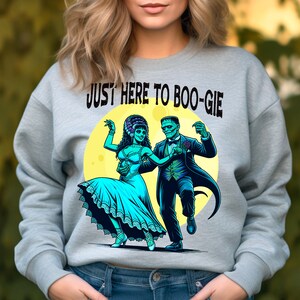 Retro Halloween Monster Mash Sweatshirt - Vintage Halloween Sweatshirt - Graphic Monster Shirt - Fall Crewneck - Spooky Season Sweatshirt
