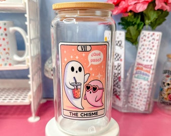 Chisme Coffee Glass Can, cute beer can glass, Latinx tumbler, Cafecito y chisme glass cup, Chingona cups, Halloween Glass cup with lid