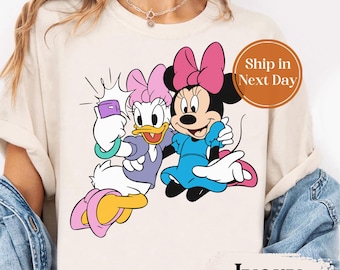 Koszulka Coquette Bows Minnie Daisy Disney Besties, koszulka Disney Girl Trip, koszulka Minnie Mouse Daisy Duck Best Friends Matching, solenizantka 10262035