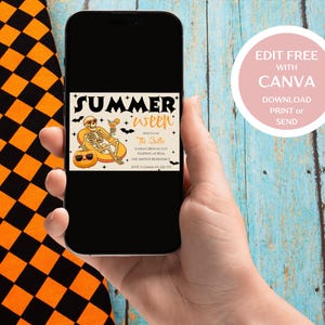 Pode incluir: Um smartphone exibe um convite "Summer Ween" com um esqueleto relaxando em uma boia, uma ab&oacute;bora e morcegos. O convite est&aacute; em um fundo preto com tecido xadrez laranja e preto.