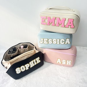Bolsa de maquillaje de cuero personalizada, bolsa de cosméticos con nombre y letras de chenilla personalizada, regalos de dama de honor, regalo de despedida de soltera, regalo para novia