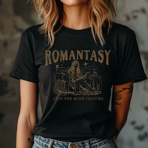Romantasy Shirt, Romantasy Era Shirt, Cozy Reader, Girl Book Lover, Book Club T-shirt, Bookish Tee, Bookworm, Romance Lover, Fantasy Reader