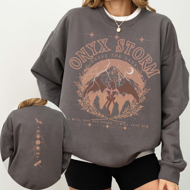 basgiath war college
bookish gift
bookish merch
onyx storm
dragon rider
fourth wing
fourth wing merch
fourth wing shirt
iron flame
tairn
violent little thing
xaden riorson
xaddy shirt
rebecca yarros lover