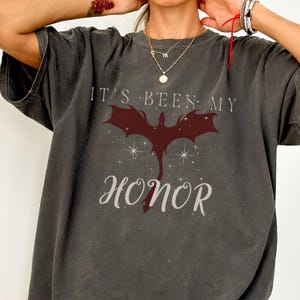 basgiath war college
bookish gift
bookish merch
dragon rider
fourth wing
fourth wing merch
fourth wing shirt
iron flame
tairn
violent little thing
xaden riorson
xaddy shirt
rebecca yarros lover