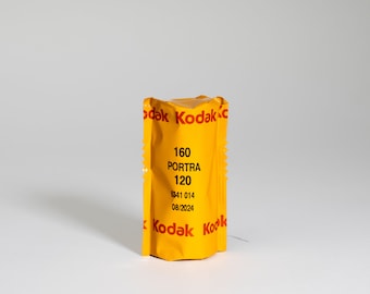 Película fotográfica Kodak Portra 160 de 120 mm en color – ISO 160 / Nueva y sellada