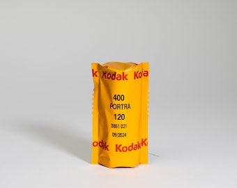 Película fotográfica Kodak Portra 400 de 120 mm en color – ISO 400 / Nueva y sellada