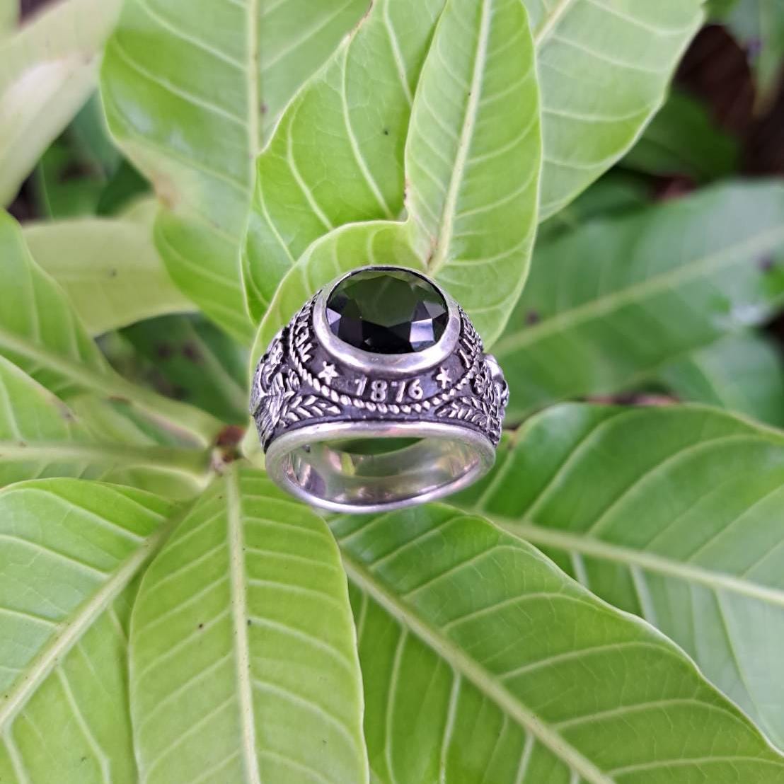 TEXAS 1876 UNIVERSITY RING. Made From 925 Sterling Silver
