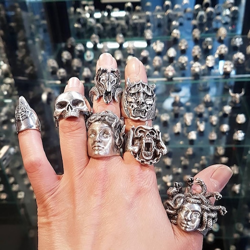 DEVIL'S HEAD RING | クレイジーピッグ公式オンラインストア