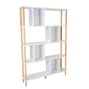 K&ouml;nnte beinhalten: Wei&szlig;es B&uuml;cherregal mit Holzakzenten und mehreren Regalbrettern. Die Regalbretter sind in verschiedene F&auml;cher unterteilt.