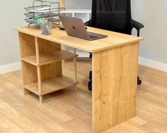 Compact Office Desk with Two Shelves – Functional and Stylish
