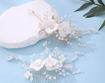 Bruids keramische bloem haarkam, bruiloft Pearl Leaf zendspoel, kralen haaraccessoires, Boho Wedding