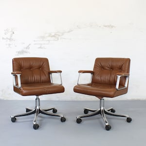 Office chair P 126 Osvaldo Borsani Tecno