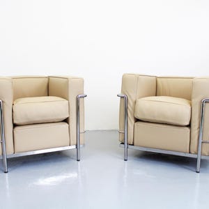 Lc2 Stuhl Le Corbusier Beige Leder Cassina, Charlotte Perriand Sitze