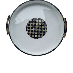 Round buffalo horn tray for coffe serving