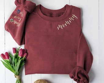 Mama Embroidered Sweatshirt, Custom Mama Shirt With Kids Names, Heart On Sleeve, Pregnancy Reveal Hoodie Gift For New Mom, Mother's Day Gift