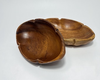 Vintage MCM Monkey Pod Palm Leaf Schalen - Hand geschnitzt 2er-Set