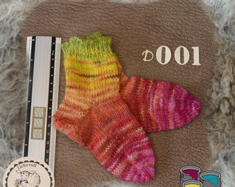 Babysöckchen Größe 86/92-Handgestrickte Wollsocken-aus handgefärbter Wolle-jedes Paar ein Unikat-haustier- und raucherfreier Haushalt