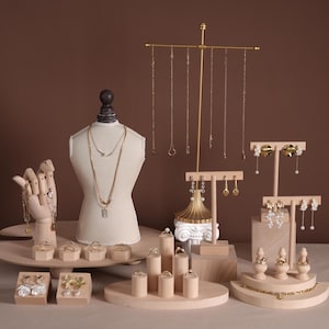 Elegant Beechwood Jewelry Display Necklace Stand Earring Holder Ring Jewellery Organizer for Concept Store Photograph Showcase Jewelry fair