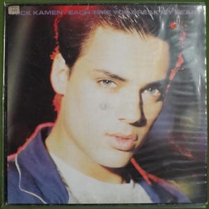 Max 45t. 12&quot;. NICK KAMEN. Each Time You Break My Heart. 1986. (Pop Rock)