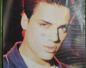 Max 45t. 12". NICK KAMEN. Each Time You Break My Heart. 1986. (Pop Rock)