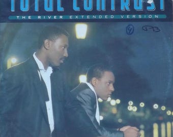 MAXI 45t. 12".   TOTAL CONTRAST.   The River Extended Version.   1986.  (Disco) .