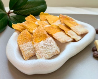 White chocolate and coconut mango slices, 200g pack size