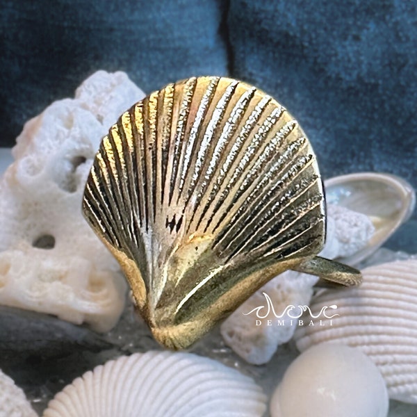 Set of 2 Shell napkin ring holder made of brass; Birthday Gifts; Top Gift 2024; Handcraft Bali; Unique Home Decor; Nautical Home Living