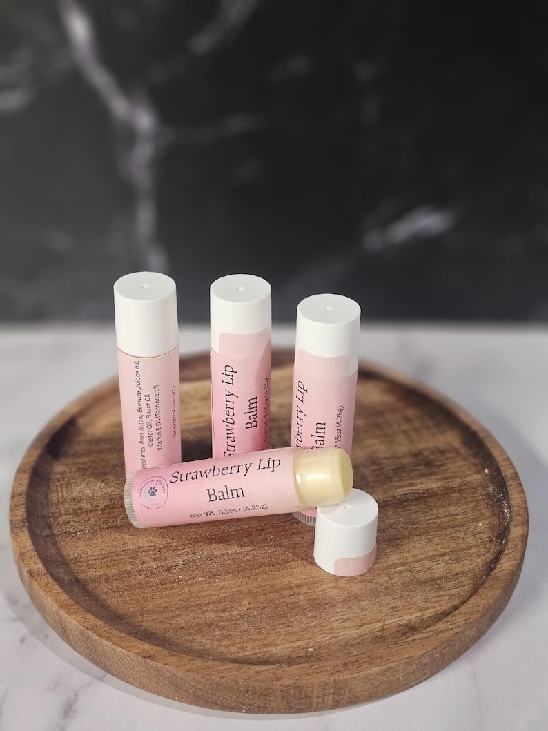 Bálsamo labial de fresa / Cuidado labial hidratante con sebo natural y cera de abejas imagen 2