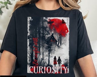 ヘンゼルとグレーテルTシャツ、ダークフェアリーテイルTシャツ、森の魔女Tシャツ、ゴシックファンタジーTシャツ、グリム兄弟のブックギフト