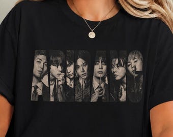 Koszulka członka BTS, prezent dla fana K-popu, koszulka z grafiką Arirang BTS, koszulka RM Jin Suga Jhope Jimin V Jungkook, gadżety wojskowe, koszulka K-popowa, koszulka dla fana BTS