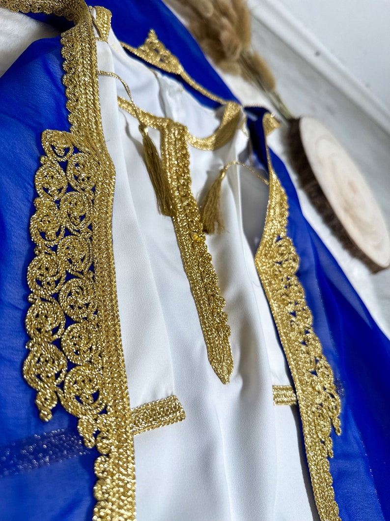 Traditionele Marokkaanse 2-delige set in wit en koningsblauw afbeelding 2