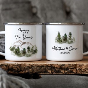 Personalisiertes Camp-Tassen-Set zum 10-jährigen Jubiläum: Glückliches Zinn Jahre Geschenk