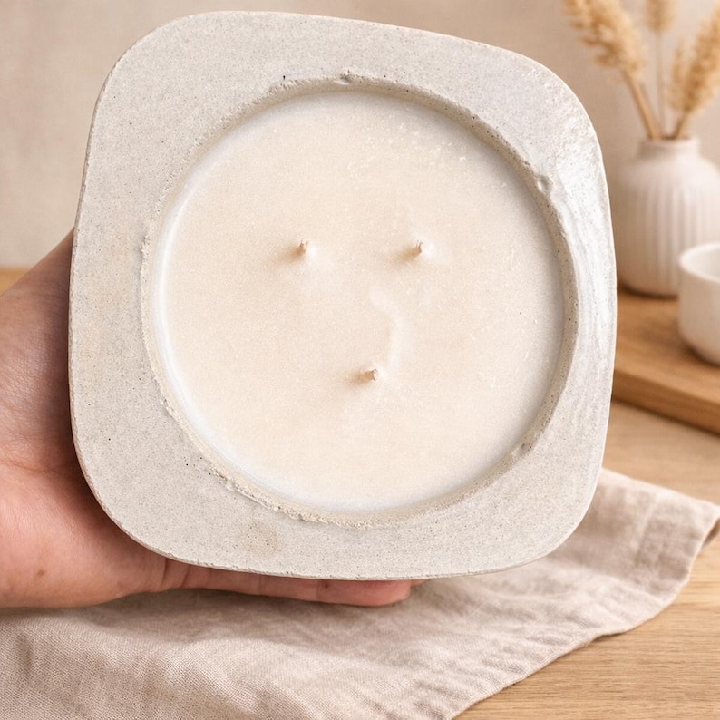 ConcreteAccents Citronella Candle - Thumbnail 3