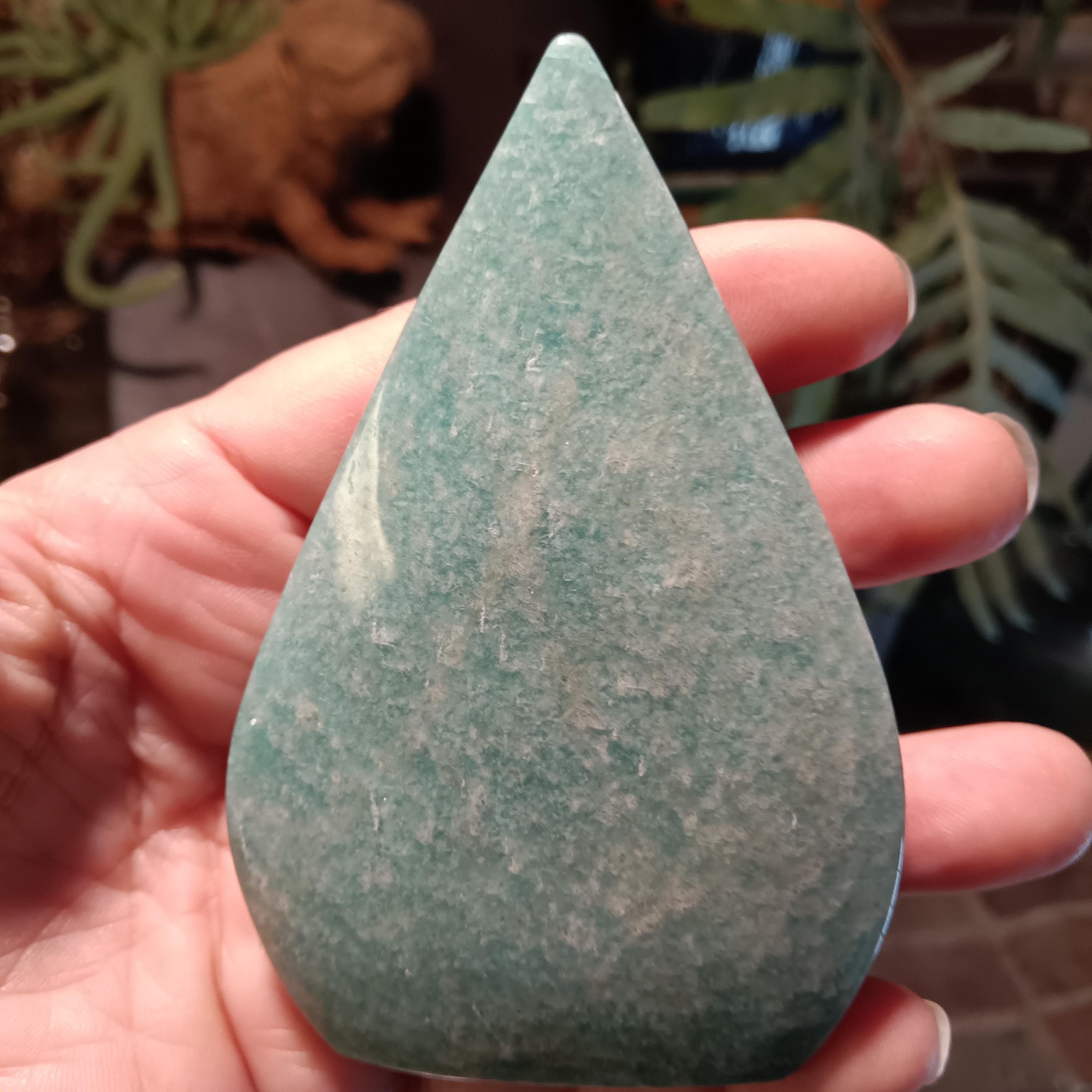 アマゾナイトの涙型研磨済み 4 x 2.5 インチ展示用ピース - Etsy 日本