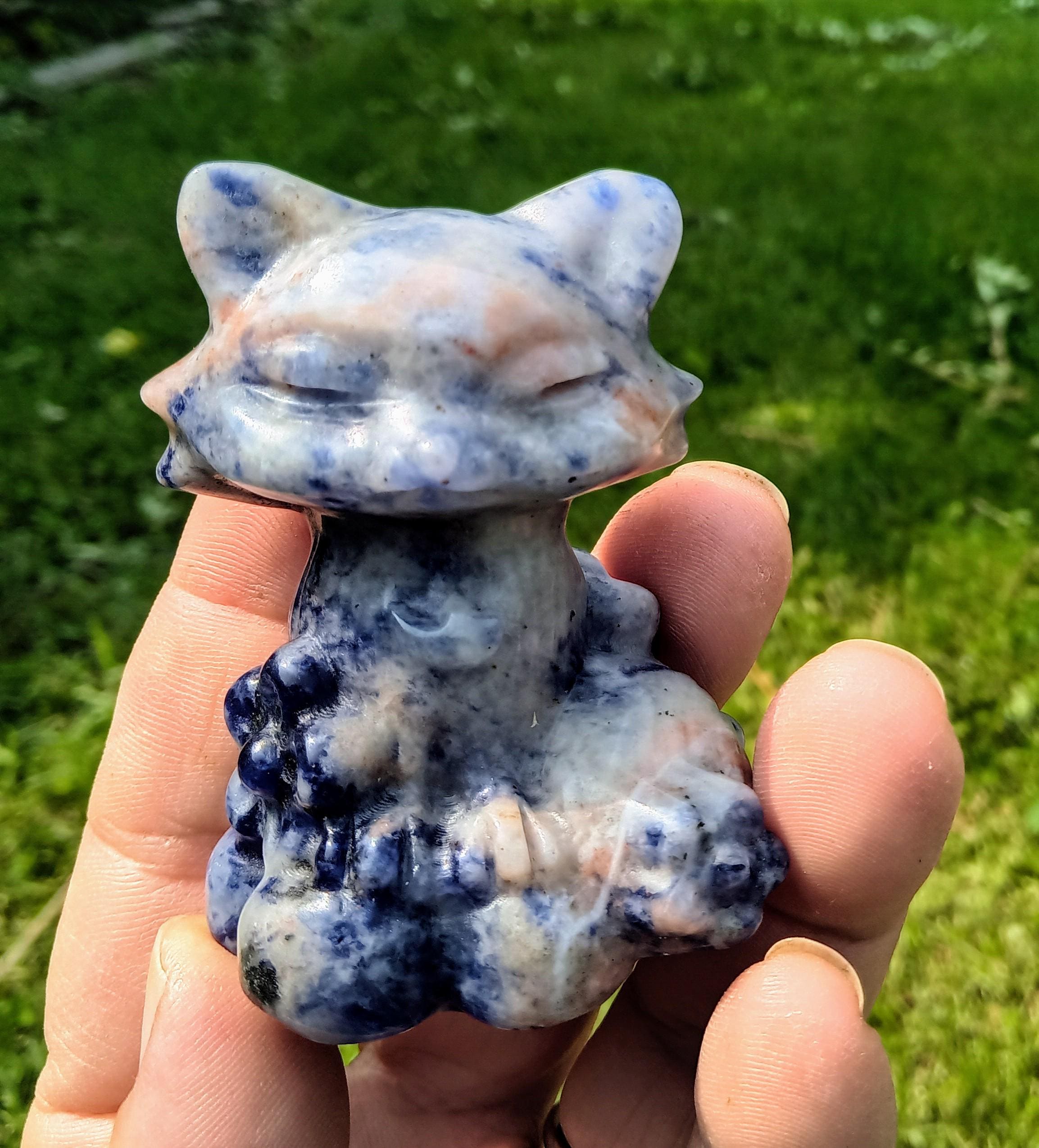 ソーダライトのキツネの彫刻 - Etsy 日本