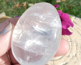 虹色！天然クリアクォーツの手のひらの水晶 - Etsy 日本