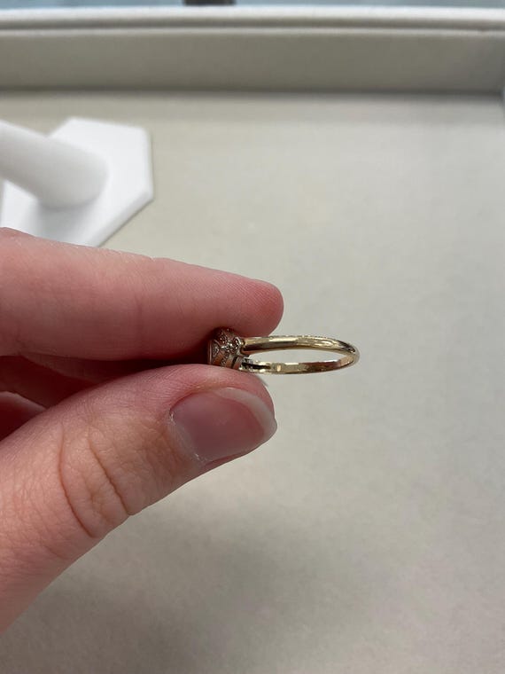 Vintage 14k eye motif 2 tone oval shape ruby ring. - image 7